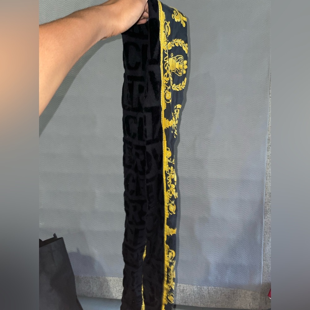 AUTHENTIC VERSACE ROBE TIE